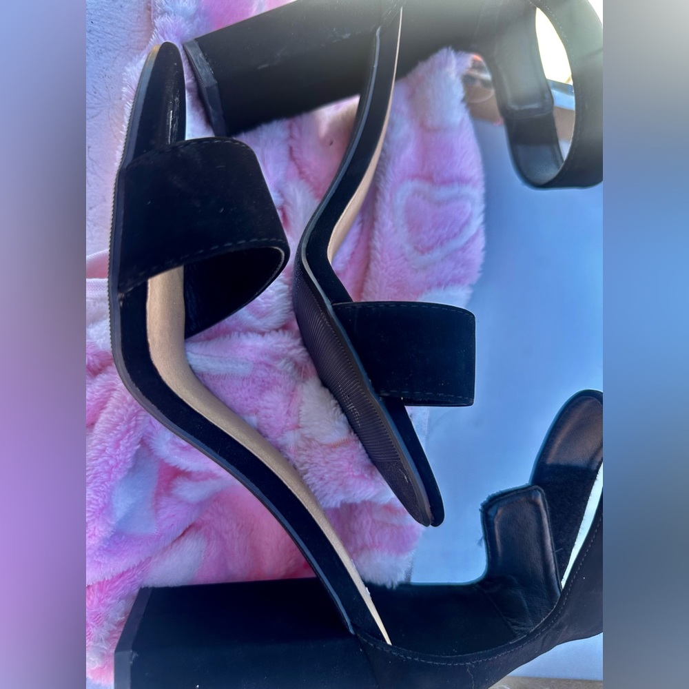 Black heels